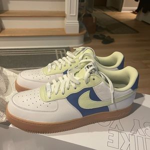 CUSTOM RARE NWT NIKE AIRFORCE 1 SIZE 13
